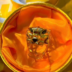 Authentic Panther ring big 18k gold size 8.5 😍